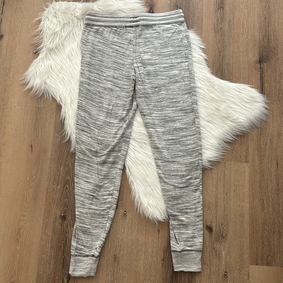 Black Bow Loungewear Pajama Set - Picture 12 of 12